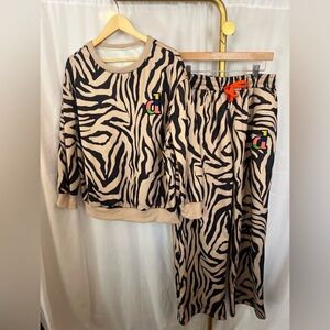 Stylish Zebra Print Sweatsuit